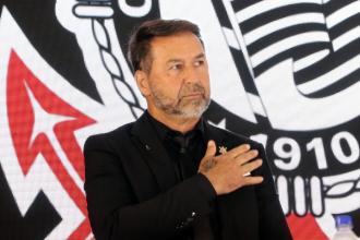 Presidente do Corinthians 'derrete' politicamente, e impeachment ganha força