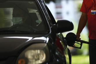 Gasolina e etanol disparam em BH: aumento de até 23% em seis meses