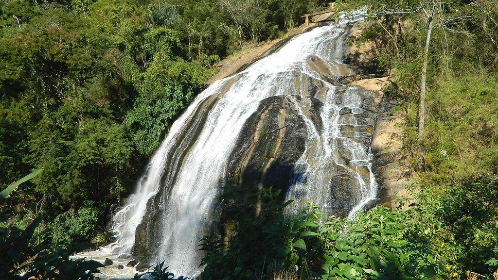 Tiradentes e Cachoeira do Mangue: Cultura e Natureza em Harmonia!