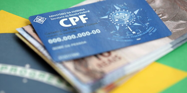 CPF na nota - Créditos depositphotos.com Mehaniq