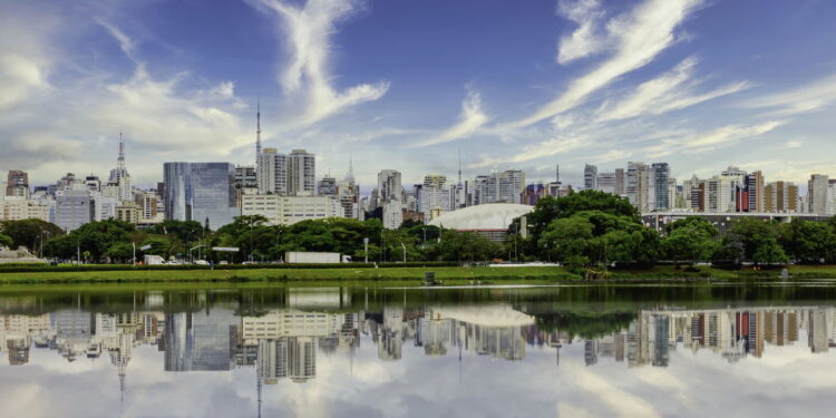 Rio de Janeiro x São Paulo: A Batalha dos Destinos Turísticos