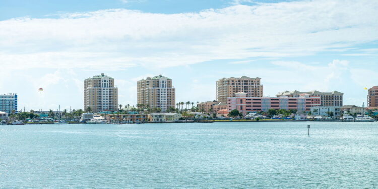 Conheça Clearwater: O Destino Perfeito para um Dia de Sol e Mar