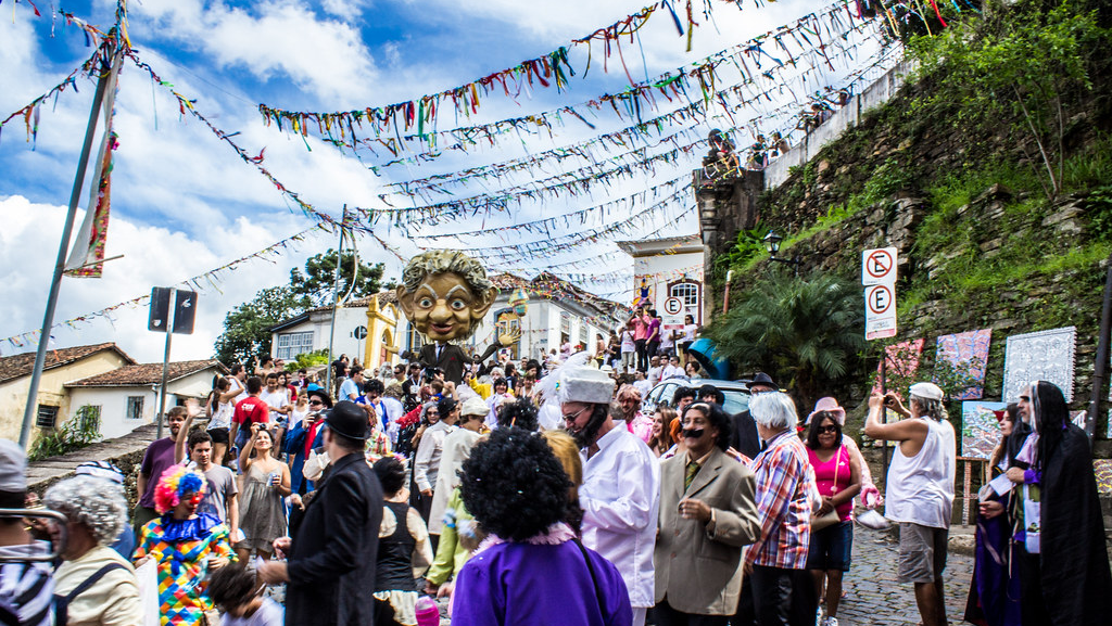 Descubra as Melhores Cidades para Curtir o Carnaval 2025!!