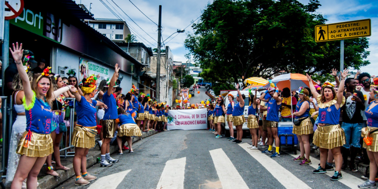 Descubra as Melhores Cidades para Curtir o Carnaval 2025!!