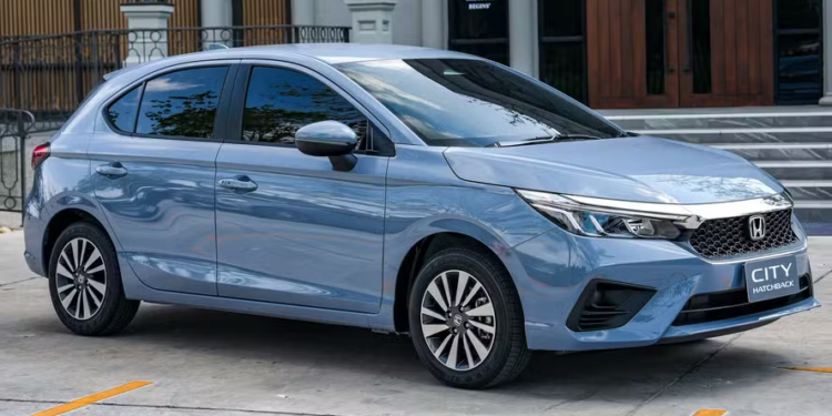 Conheça o Honda City 2025 e seu facelift modernizado